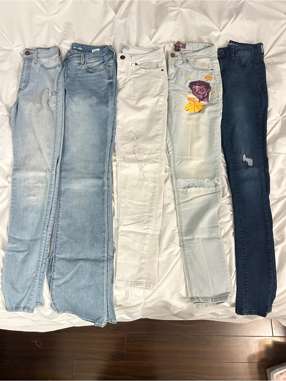 Women’s Light Blue & White Denim Jeans Pack